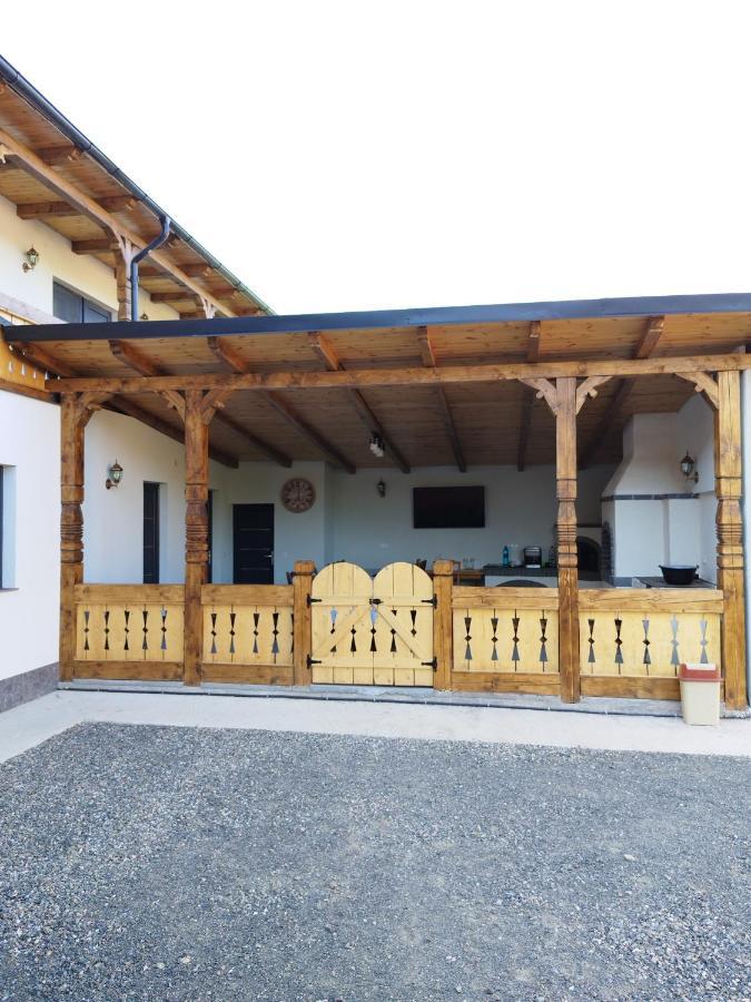 Casa De Langa Padure Hotel Sighetu Marmaţiei Екстериор снимка